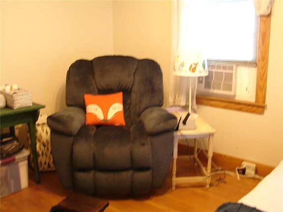 3rd image of 26 Sonny Dr