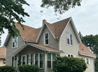 614 S 4th St #2, Dekalb, IL 60115