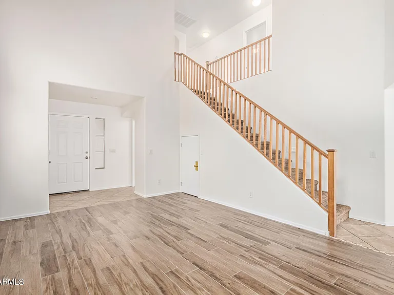 2521 W Desert Spring Way — Photo 10