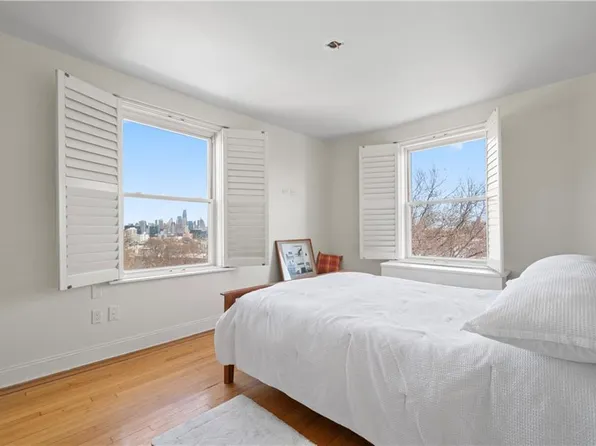 300 8th Ave APT 6M, Brooklyn, NY 11215