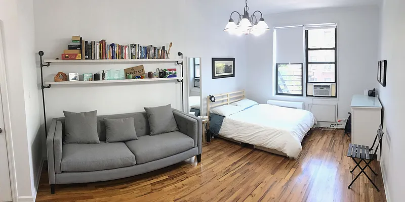 Rented by Compass | media 21