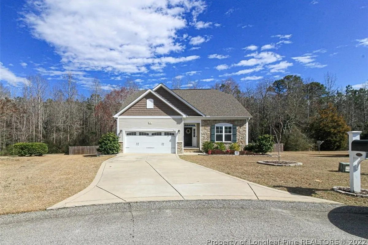 Building Photo - 14 Winged Foot Dr