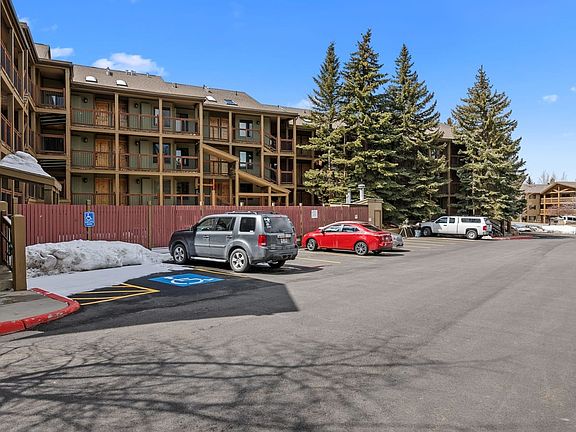 5th image of 1530 Empire Ave #203
