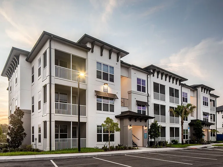 The Shores at Lake Howell — Photo 25