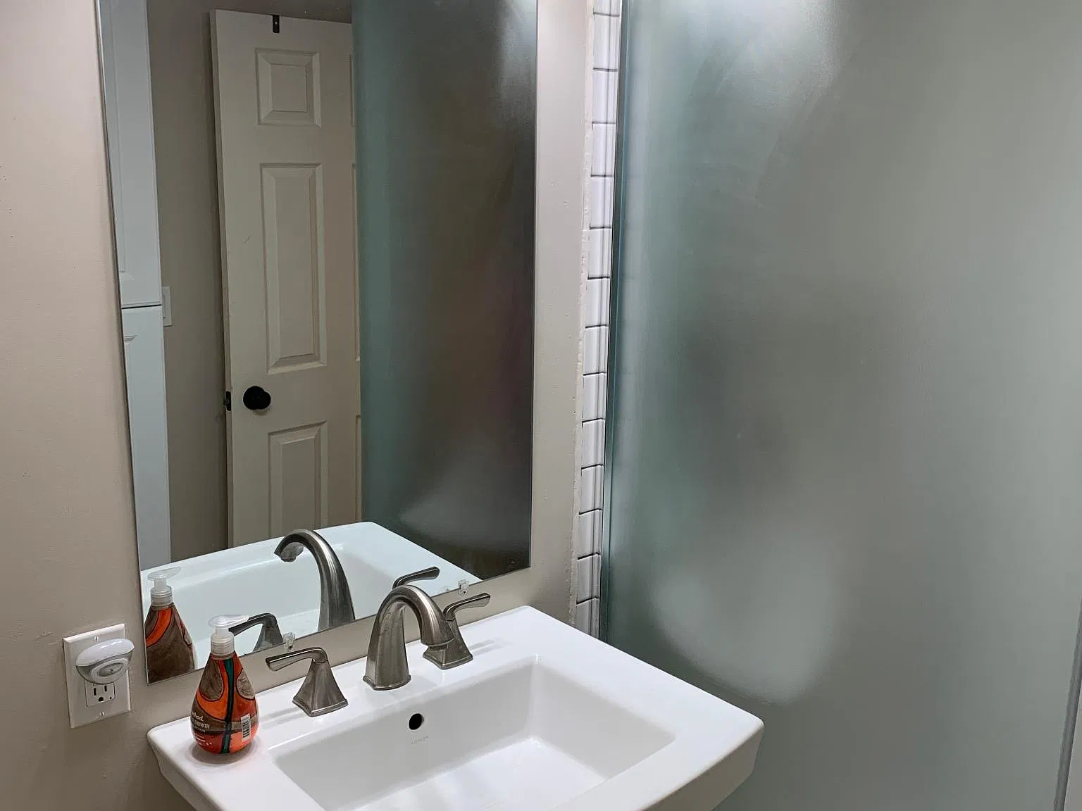 1146 Poly Dr — Photo 3