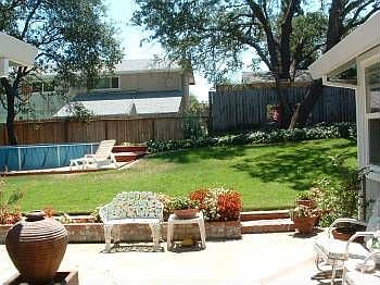 2nd image of 6916 Palmdell Way