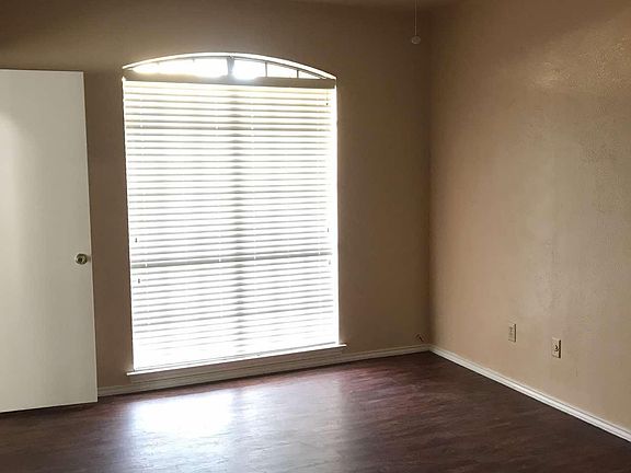 5th image of 611 Oriole Blvd APT 704