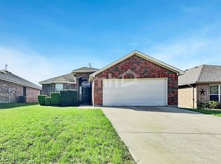 118 Oregon Trl, Waxahachie, TX 75167