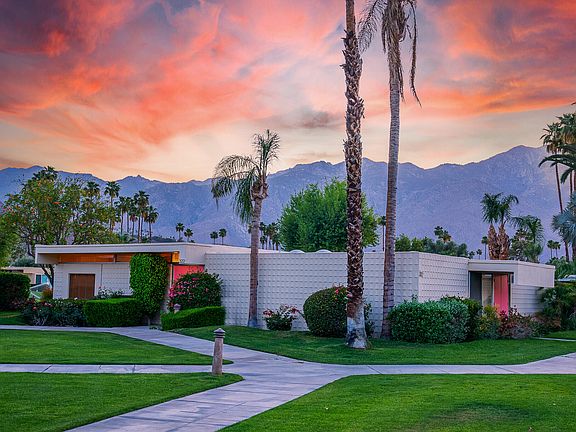 3rd image of 322 Desert Lakes Dr