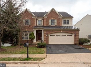 8609 James Creek Dr, Springfield, VA 22152
