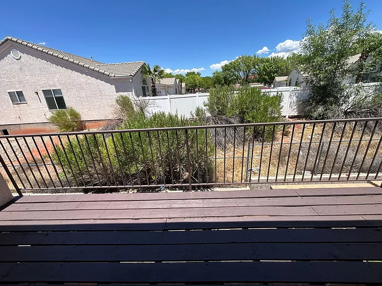 1045 N 1725 W — Photo 17