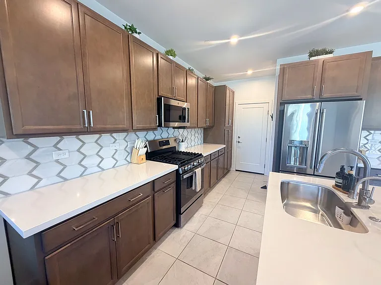 4318 Eagle Summit Ave — Photo 5