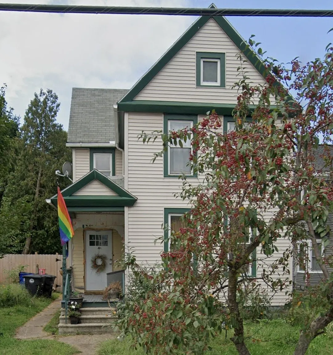 2 bed, 1300 sqft, $1,500 — Photo 1