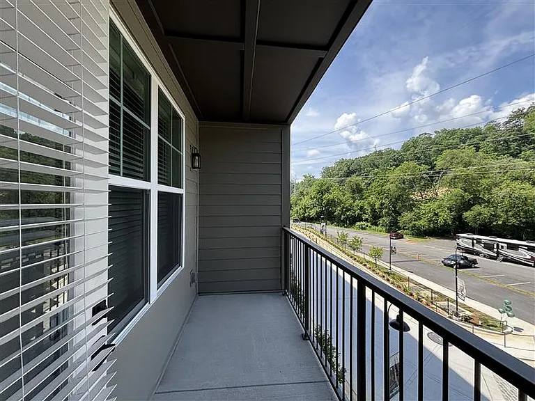 District on the Etowah Apartments — Photo 242