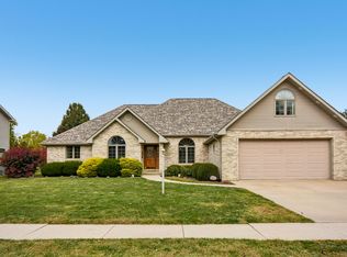 1034 Michael Dr, Morris, IL 60450