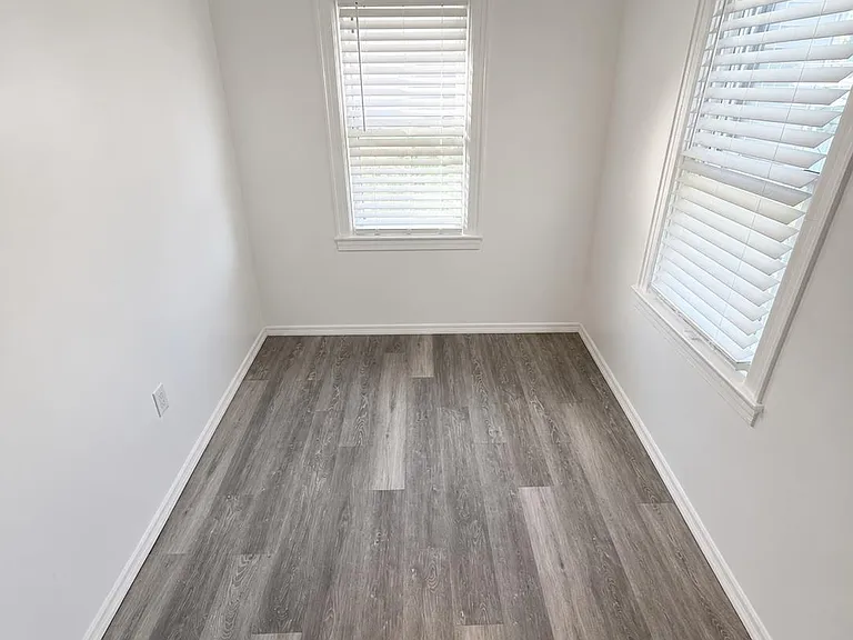 14516 Guy R Brewer Blvd — Photo 4