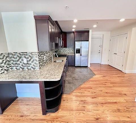 2nd image of 93 N Walnut St #105