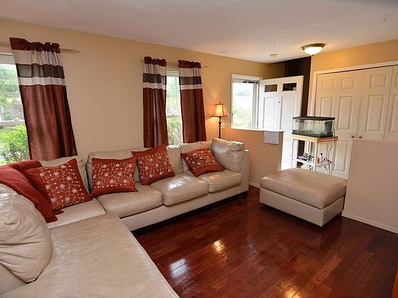 2nd image of 6740 Deer Ct