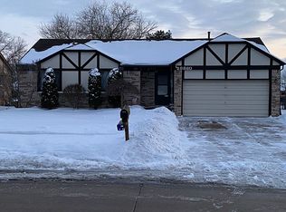 28860 Oldbridge Cir, Chesterfield, MI 48047