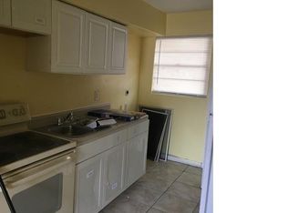 955 Palm Beach Rd #3, South Bay, FL 33493