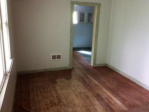 2nd image of 187 Buena Vista Ave