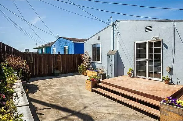 83 Carmel Ave — Photo 9