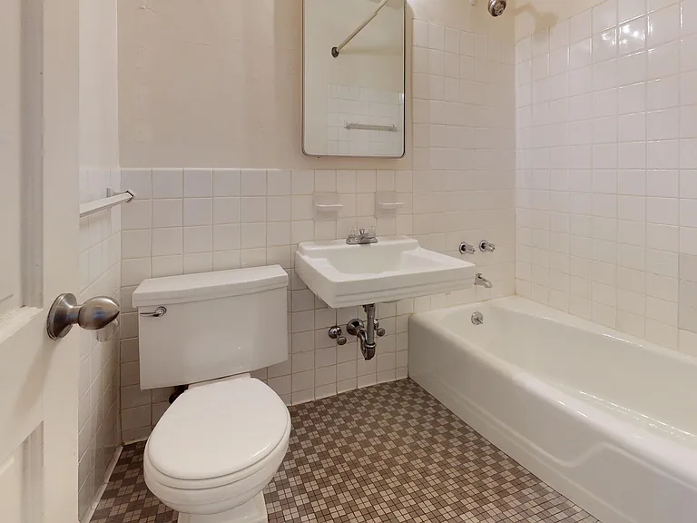 399 E 72nd St #12F — Photo 9