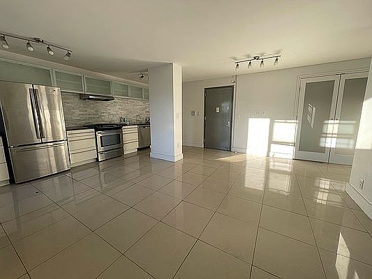 2nd image of 113 E 122nd St #4G
