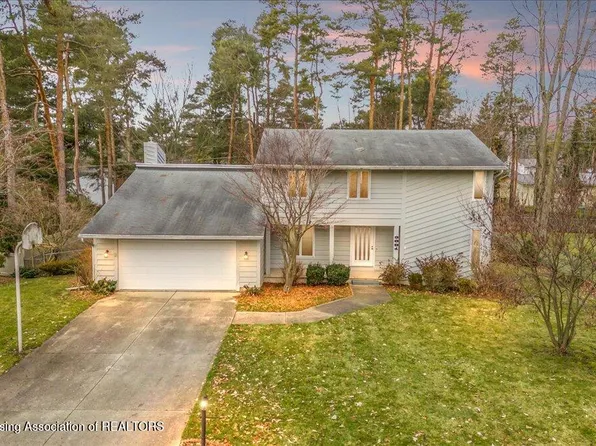3881 Roxbury Ave, Okemos, MI 48864