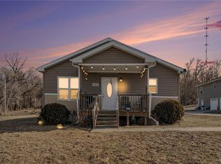 1607 S 14th St, Saint Joseph, MO 64503