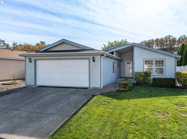 235 Littlebrook Ln, Roseburg, OR 97471