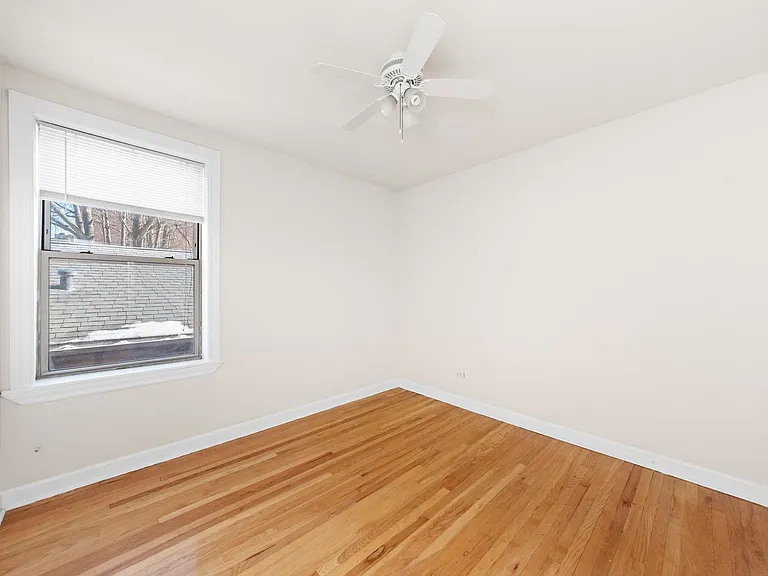 540 W Aldine Ave — Photo 6
