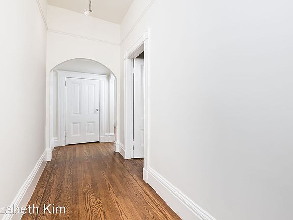 3rd image of 624 Connecticut St #624