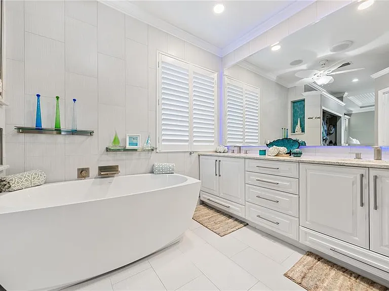 7236 Orchid Island Pl — Photo 41