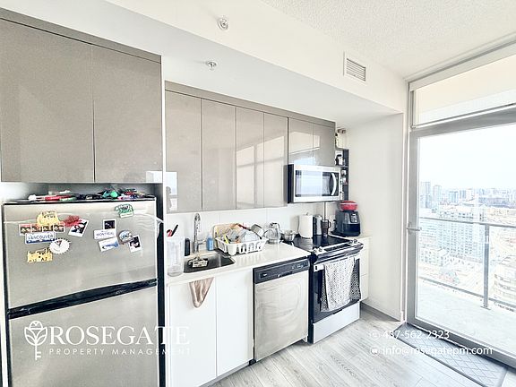 2nd image of 60 Frederick St #2607