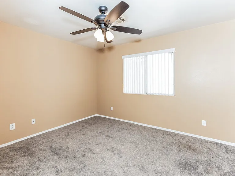 9060 Malarga St — Photo 14