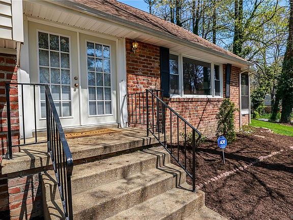 3rd image of 500 Whitaker Dr