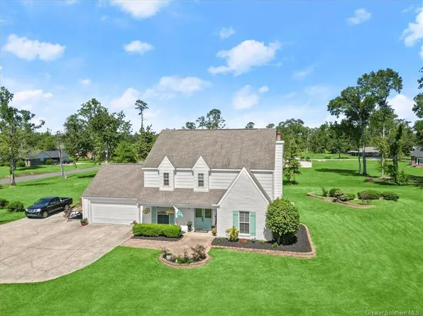 1084 Forest Blvd, Lake Charles, LA 70611