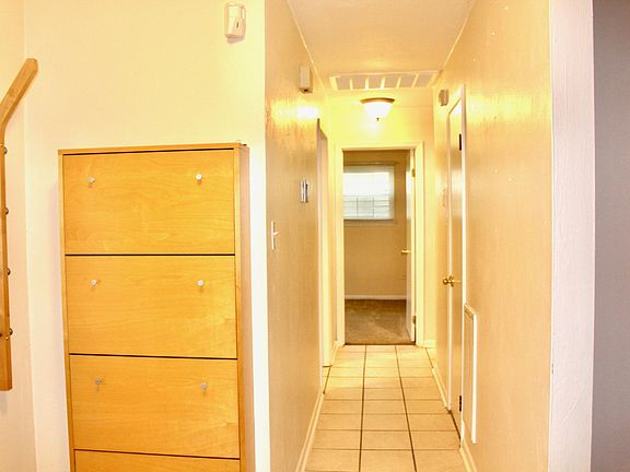 3rd image of 3509 Plum Cres