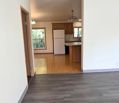 3rd image of 5332 Nistler Rd