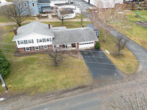 3rd image of 6630 Hill Rd