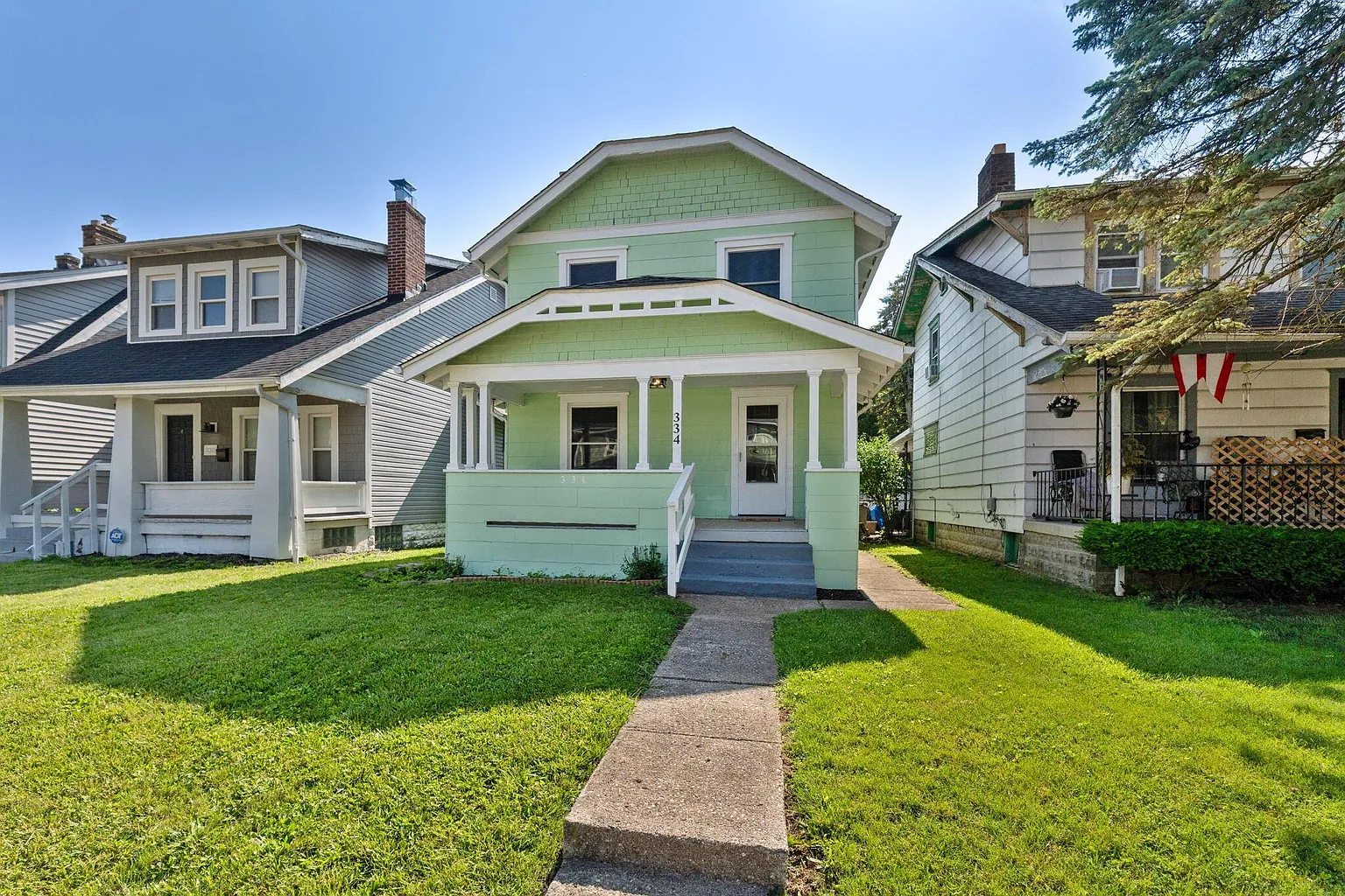 334 S Richardson Ave photo 1