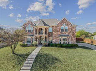 1643 Desert Hills Dr, Fort Worth, TX 76112