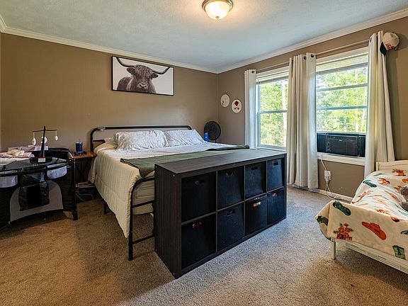 3rd image of 306 Cushing Road
