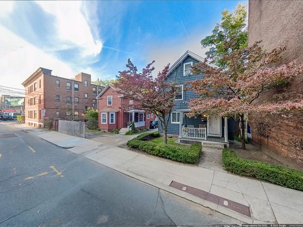 152-156 Kelton St, Allston, MA 02134