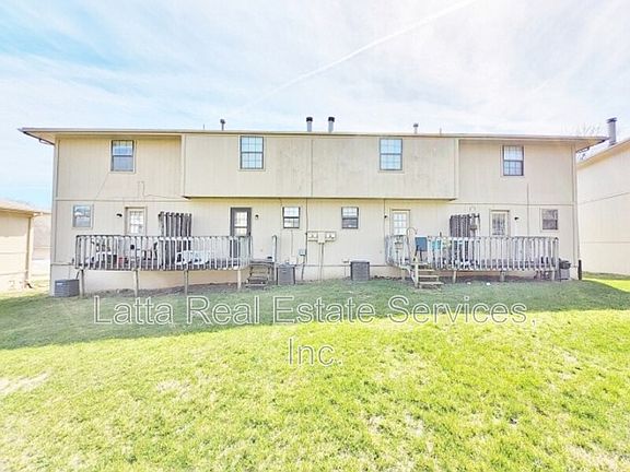 2nd image of 240 NW Waterwheel Ct