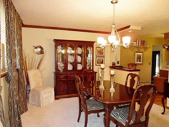 2nd image of 2091 Booth Dr