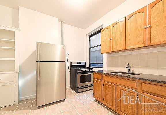 2nd image of 621 Sterling Pl APT 1R