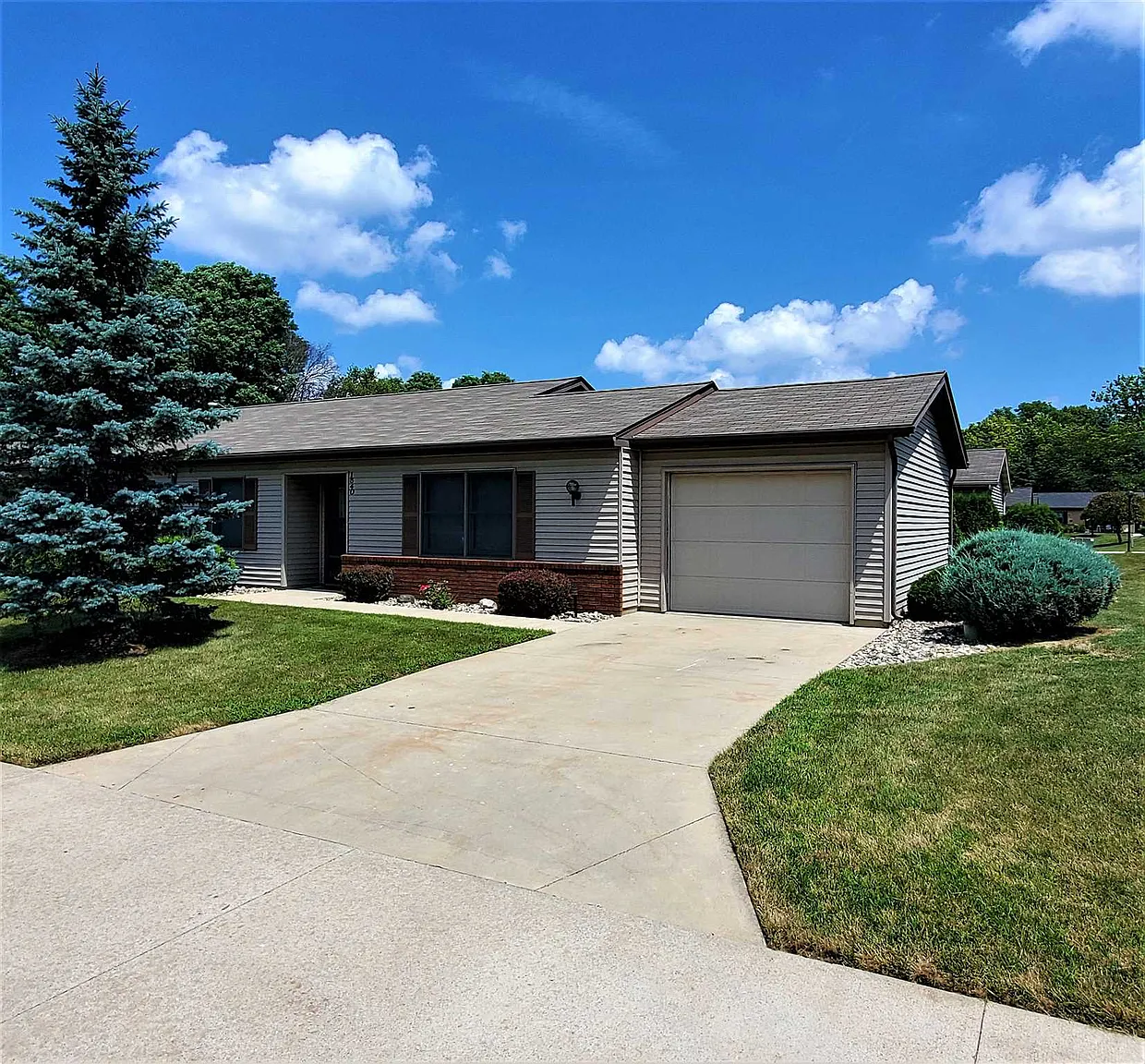 1540 E Kammerer Rd photo 1