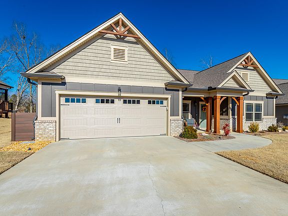 3rd image of 10372 Magnolia Farm Dr #15